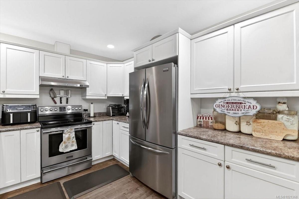 A-4626 Maitland St, Port Alberni, BC - Indoor Photo Showing Kitchen