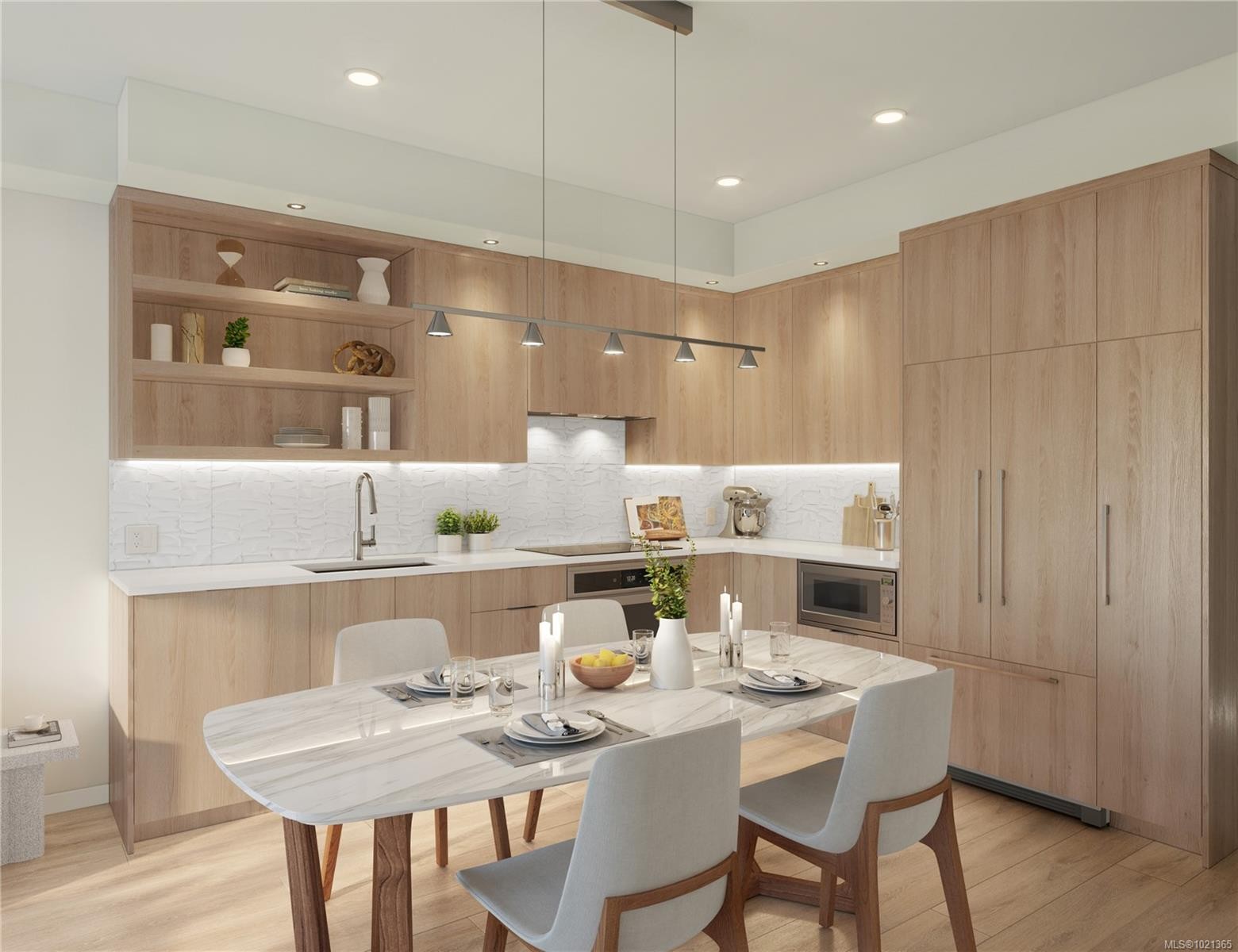 202-3839 Quadra St, Saanich, BC - Indoor Photo Showing Dining Room