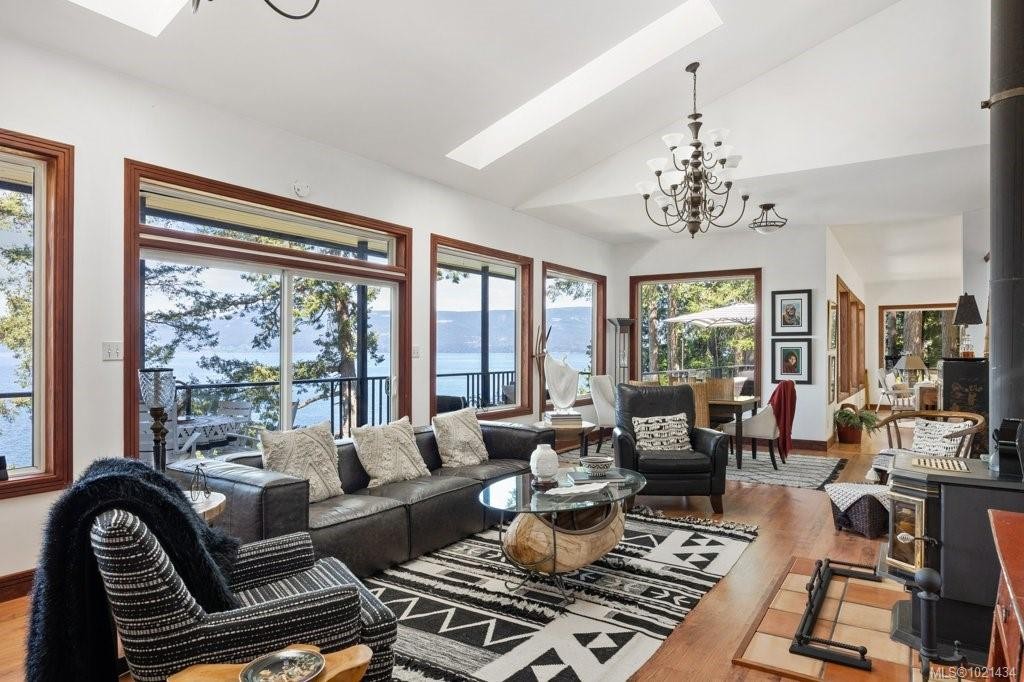 777 Mine Rd, Lasqueti Island, BC