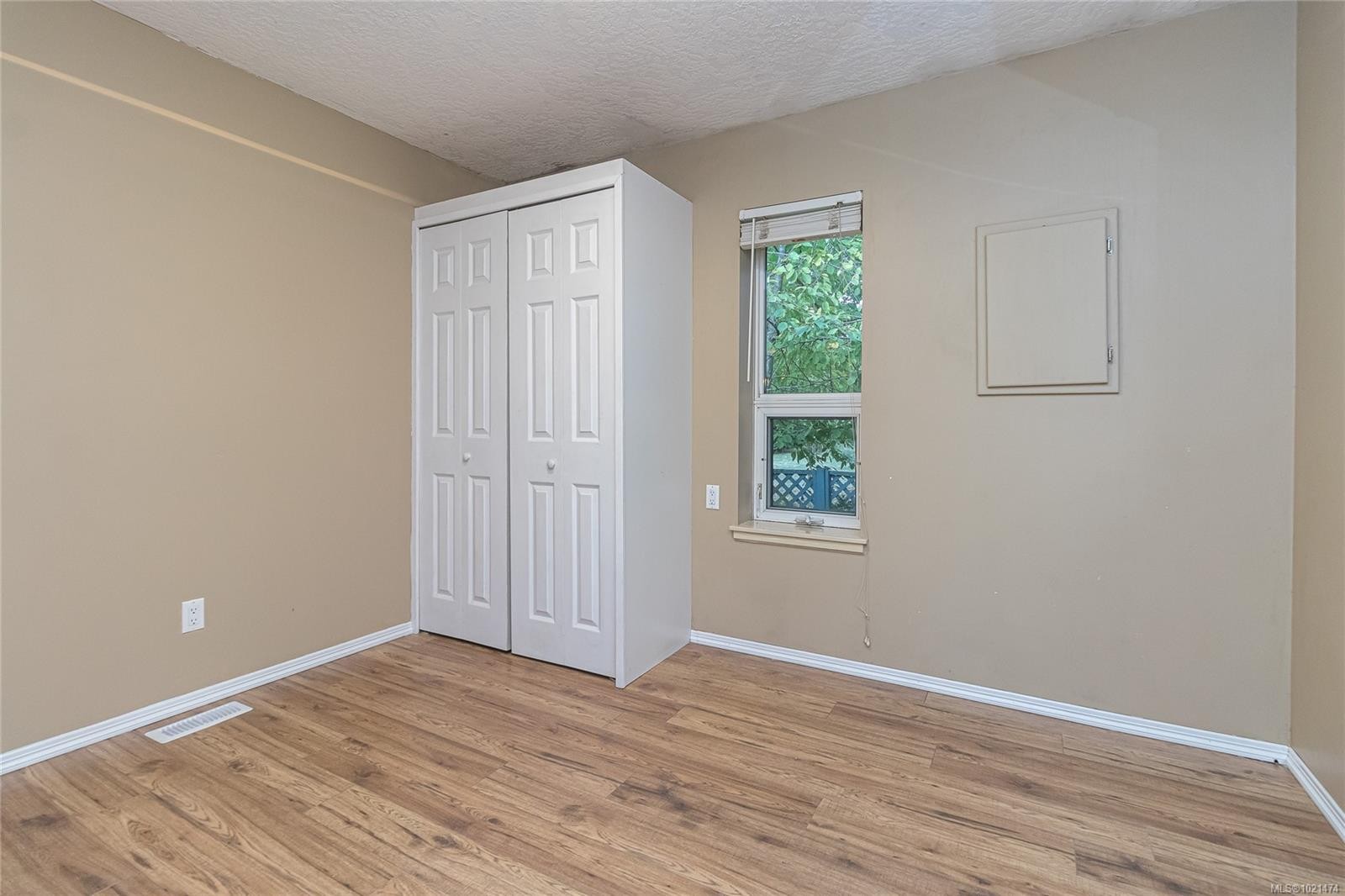 2365 Lovell Ave, Sidney, BC