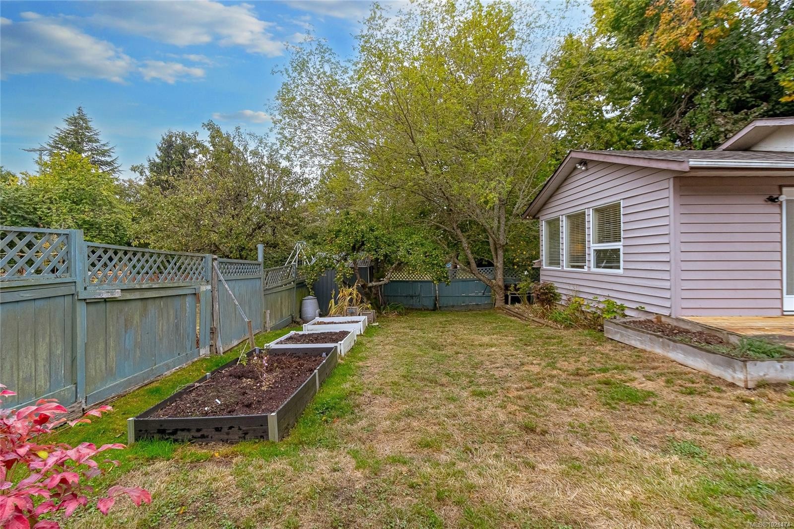 2365 Lovell Ave, Sidney, BC