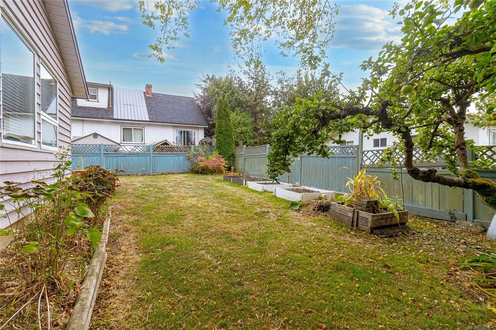 2365 Lovell Ave, Sidney, BC