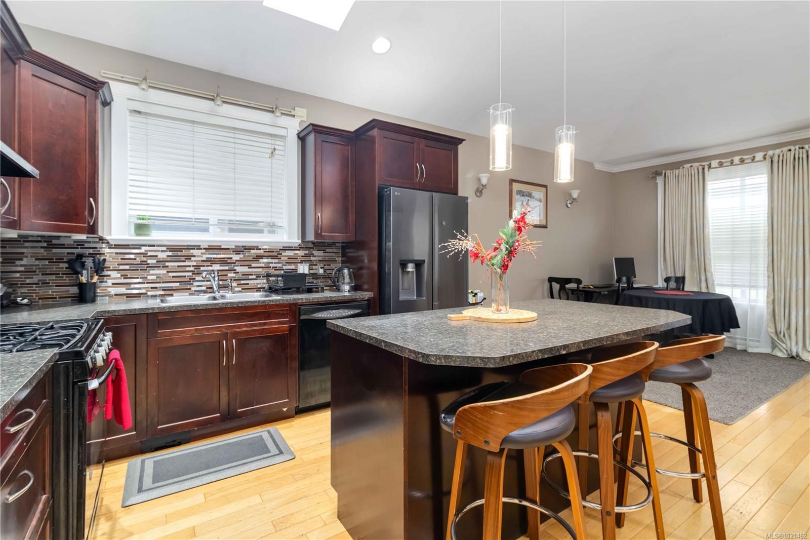 909 Cavalcade Terr, Langford, BC