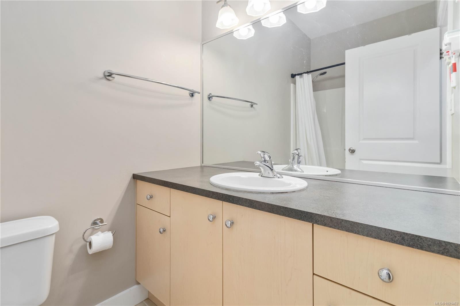 909 Cavalcade Terr, Langford, BC