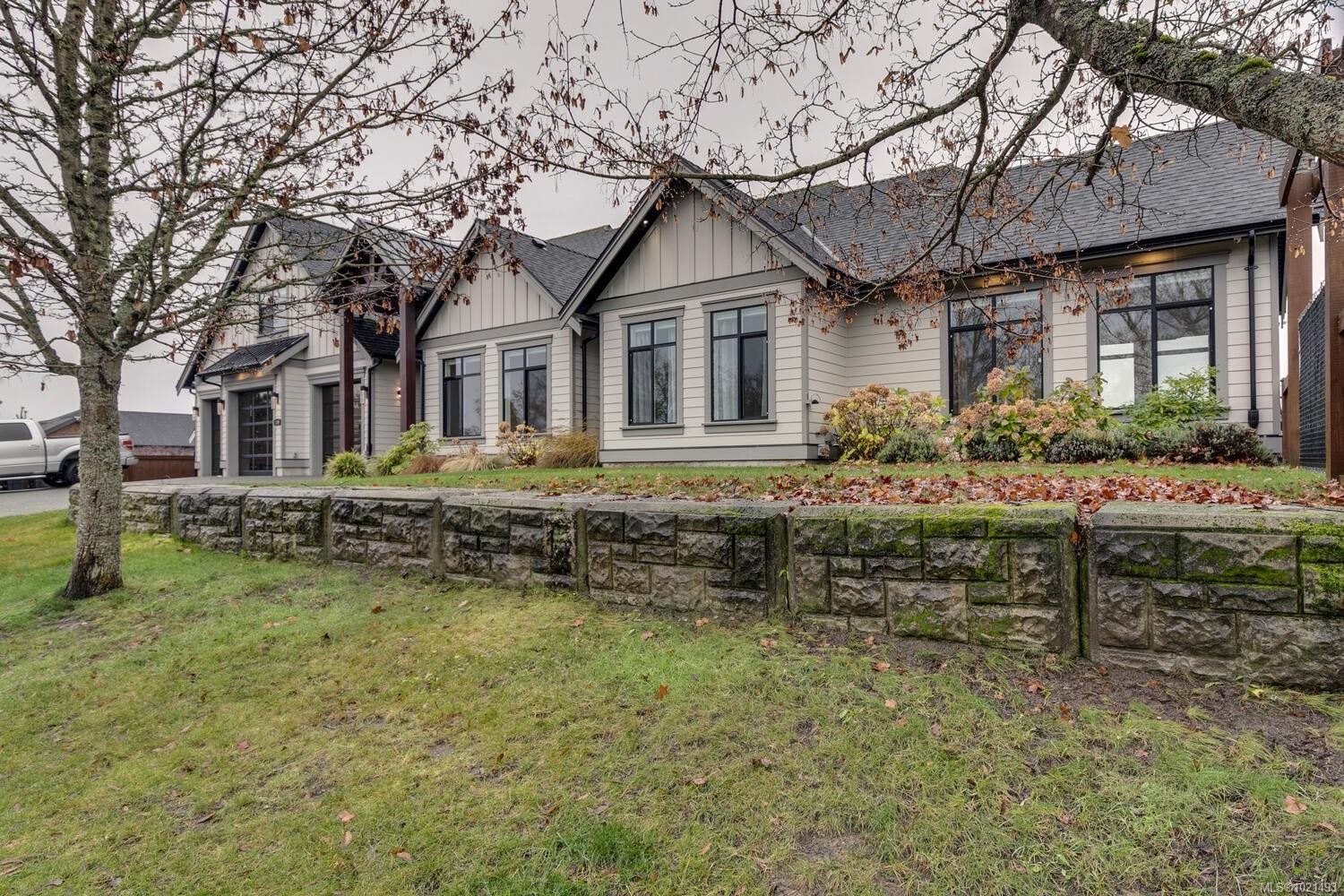 776 Hirst Ave, Parksville, BC