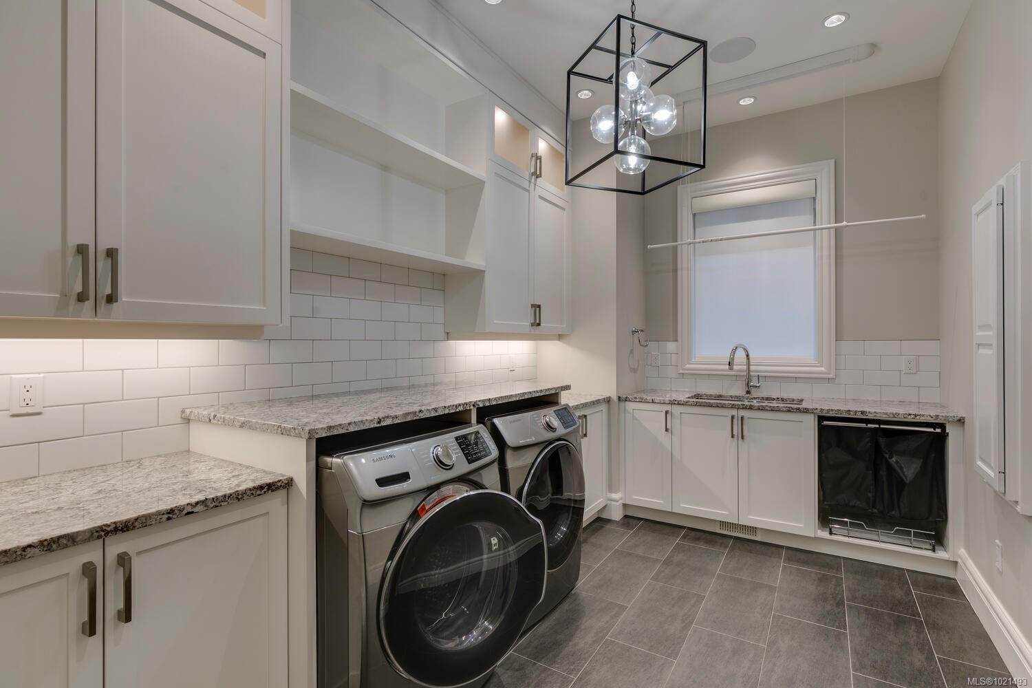 776 Hirst Ave, Parksville, BC