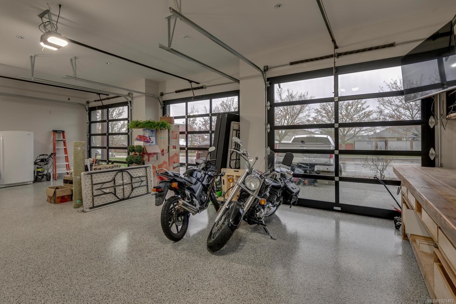 776 Hirst Ave, Parksville, BC