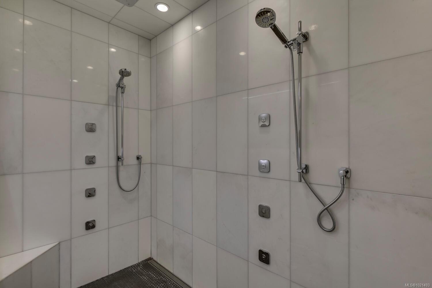 776 Hirst Ave, Parksville, BC