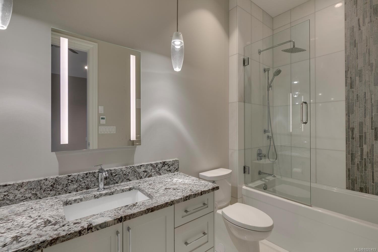 776 Hirst Ave, Parksville, BC