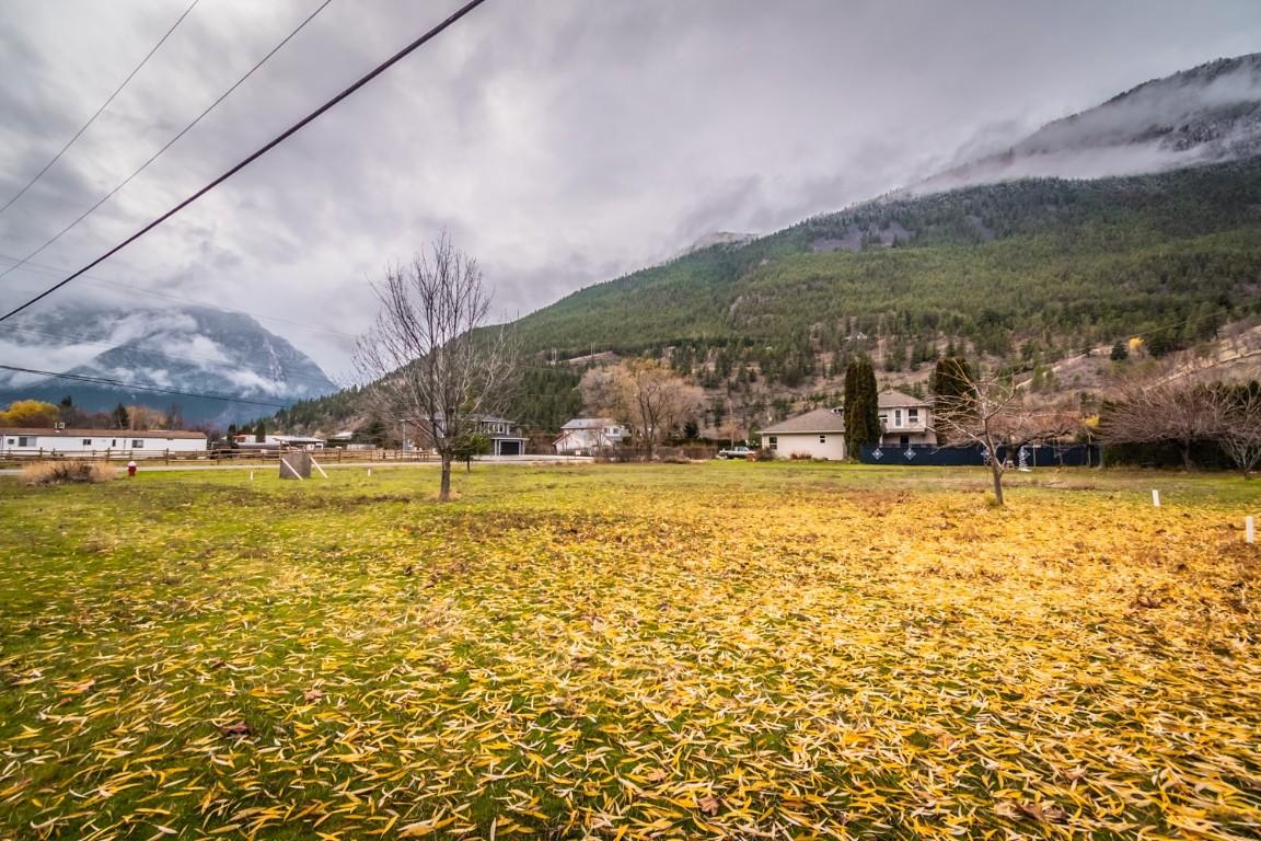 195 Hollywood Crescent, Lillooet, BC - Outdoor With View