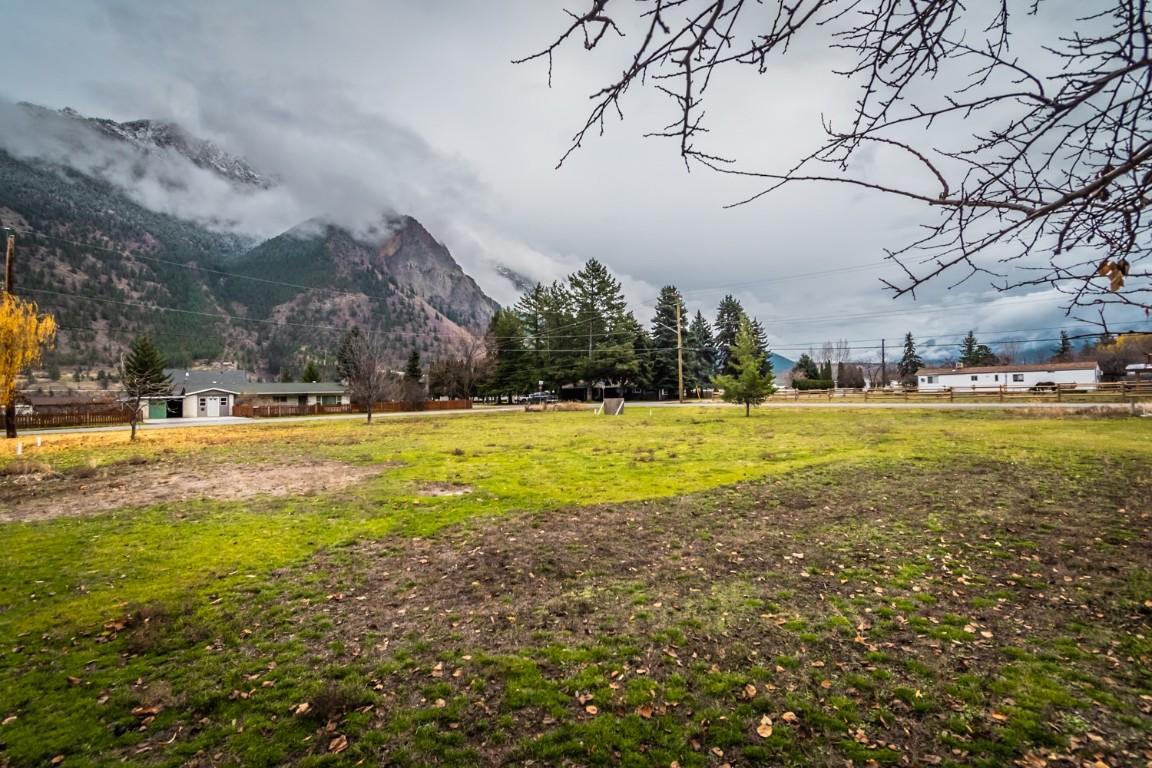 195 Hollywood Crescent, Lillooet, BC - Outdoor With View