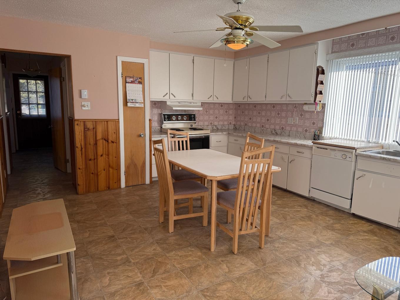 Cuisine - 4875 Rue Paquette, Laval (Auteuil), QC - Indoor