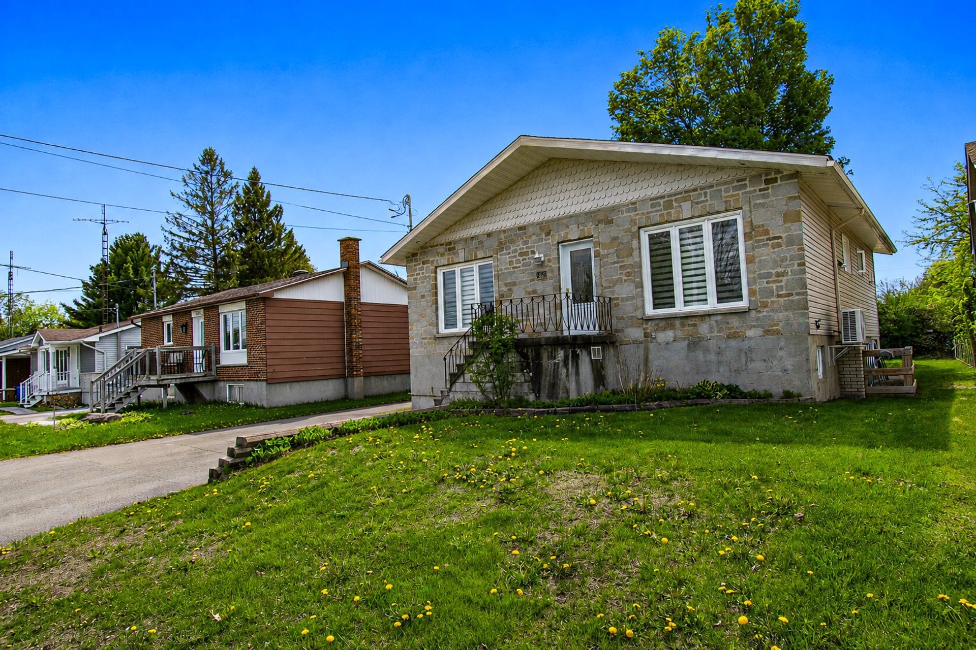 Front of Structure - 328 Rue Fern, Lachute, QC - Outdoor