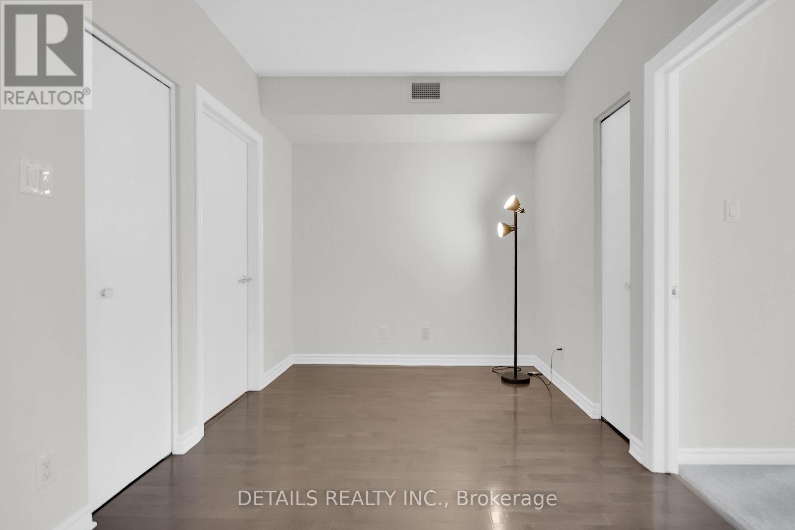 1202 - 200 Rideau Street, Ottawa, ON - Indoor Photo Showing Other Room