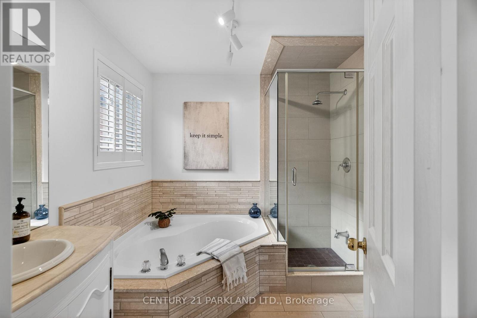 Primary 4-pc Ensuite - 77 Monte Carlo Drive, Vaughan, ON - Indoor Photo Showing Bathroom