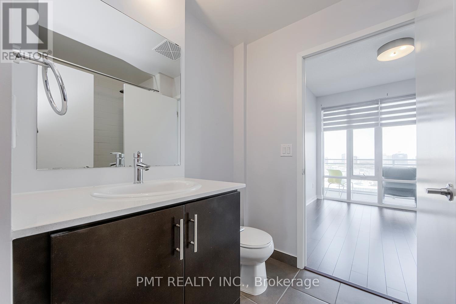 1312 - 360 Square One Drive, Mississauga, ON - Indoor Photo Showing Bathroom