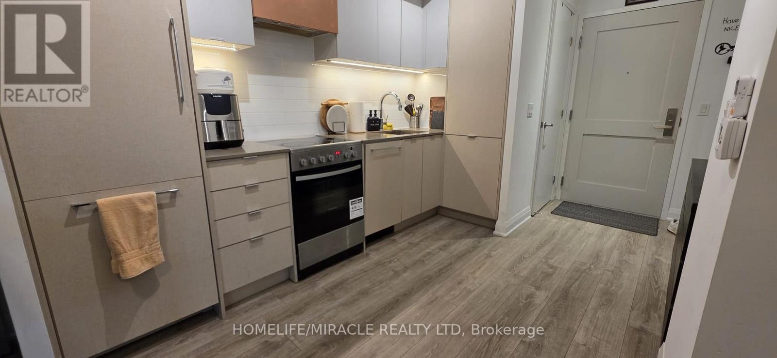 201 - 26 Gibbs Road, Toronto, ON - Indoor