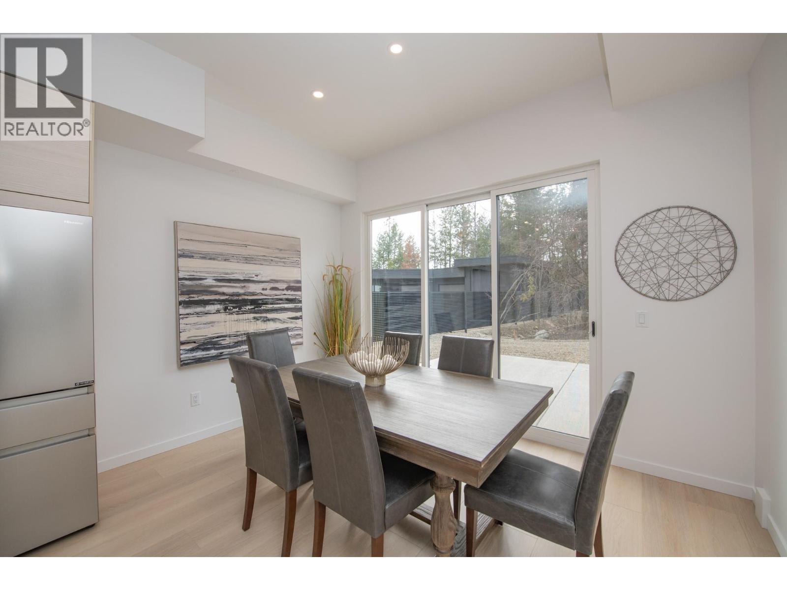 9188 Tronson Road Unit# 1, Vernon, BC - Indoor Photo Showing Dining Room
