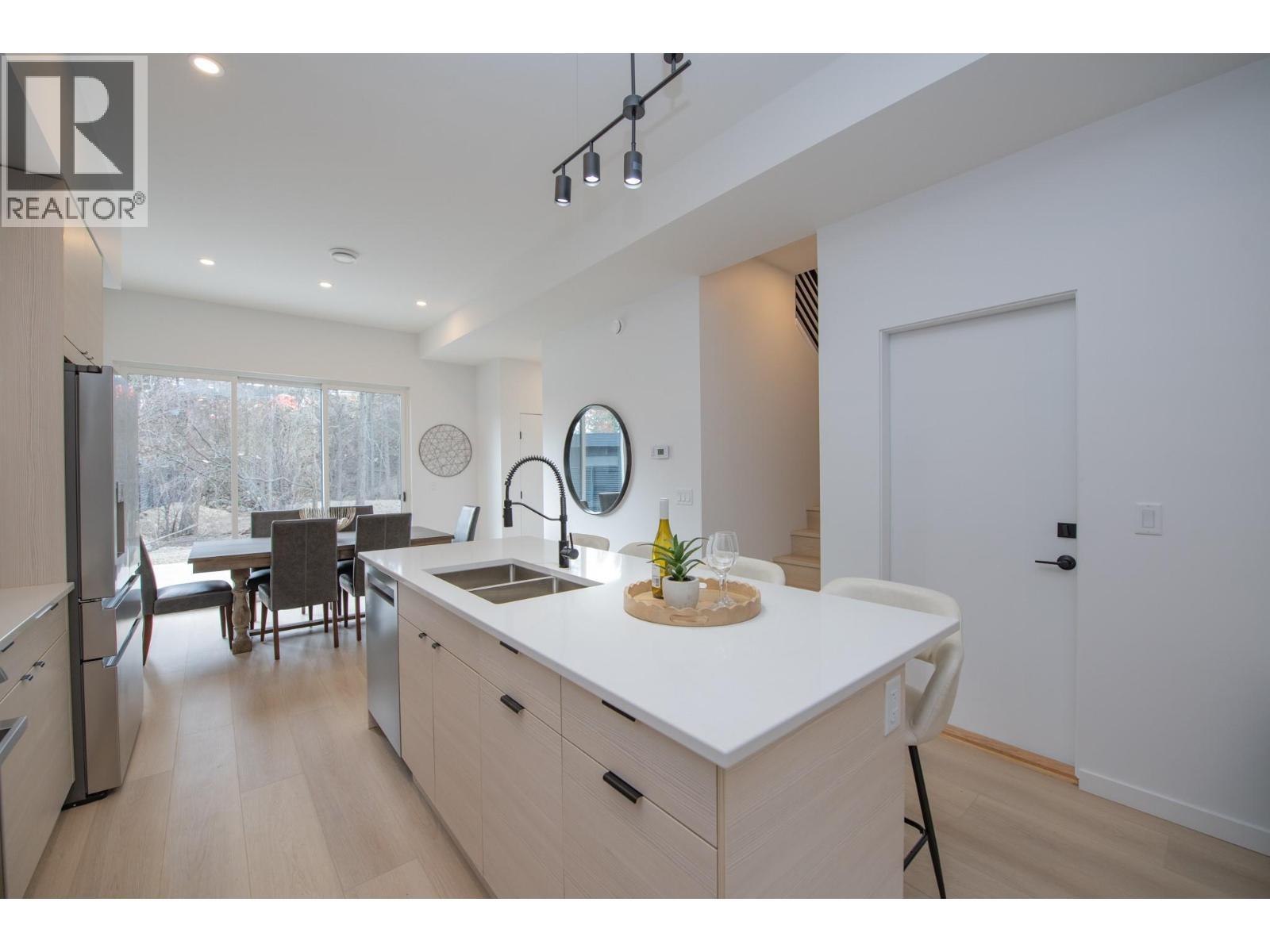 9188 Tronson Road Unit# 1, Vernon, BC - Indoor Photo Showing Kitchen With Double Sink
