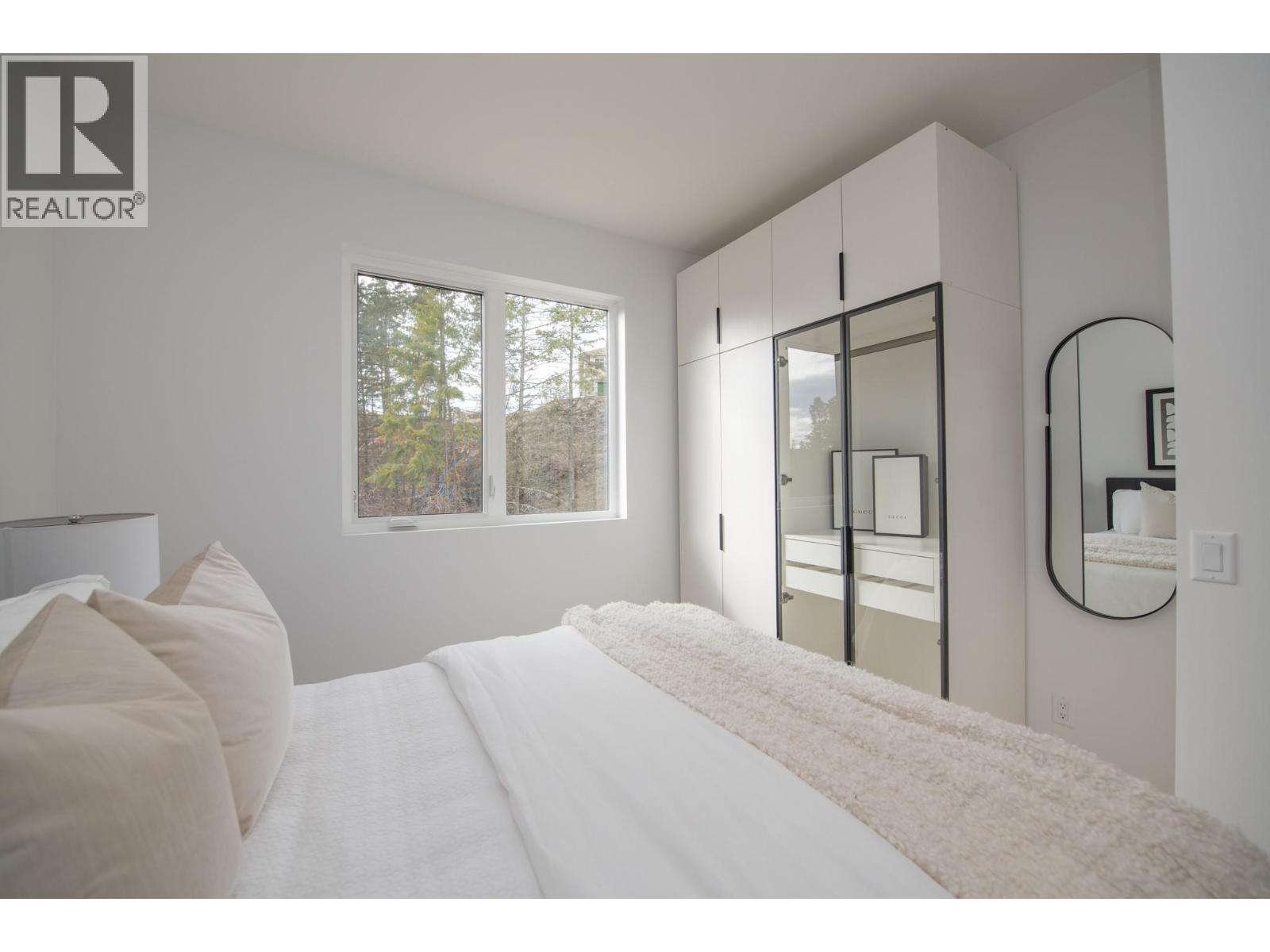 9188 Tronson Road Unit# 1, Vernon, BC - Indoor Photo Showing Bedroom