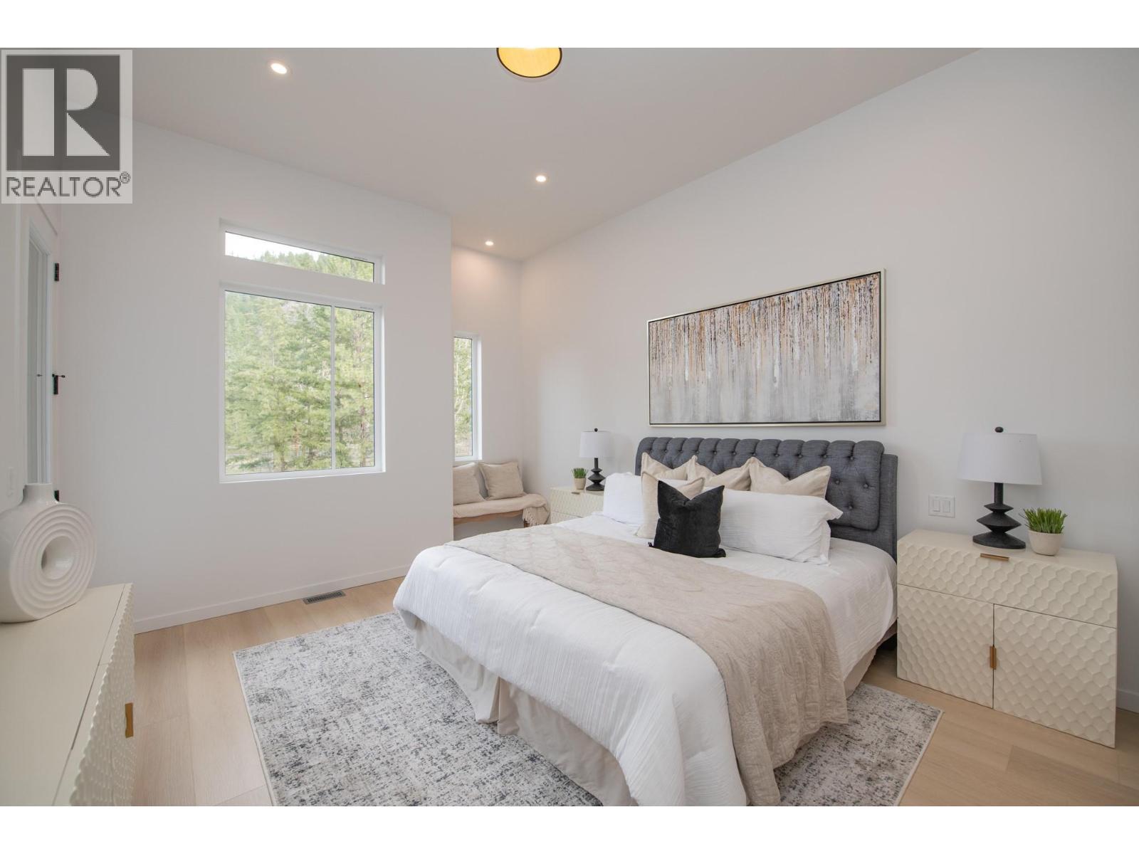 9188 Tronson Road Unit# 1, Vernon, BC - Indoor Photo Showing Bedroom