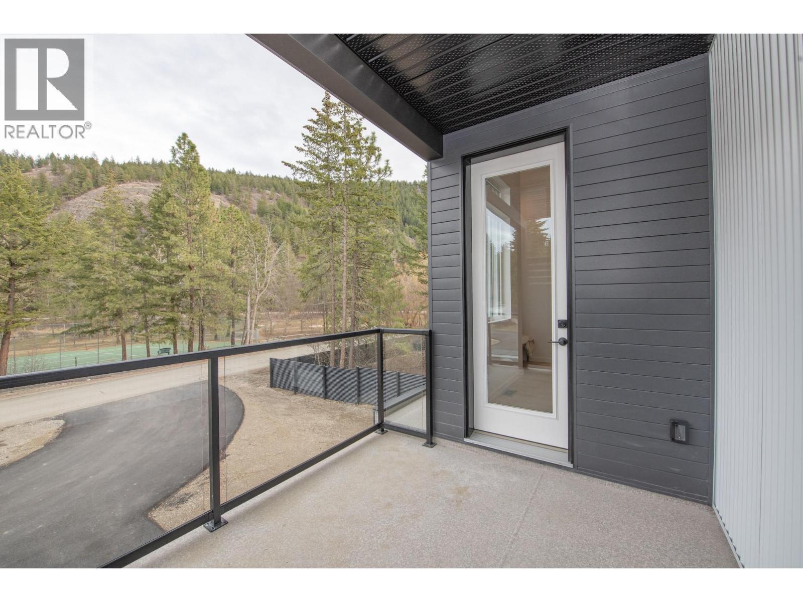 9188 Tronson Road Unit# 1, Vernon, BC - Outdoor With Exterior