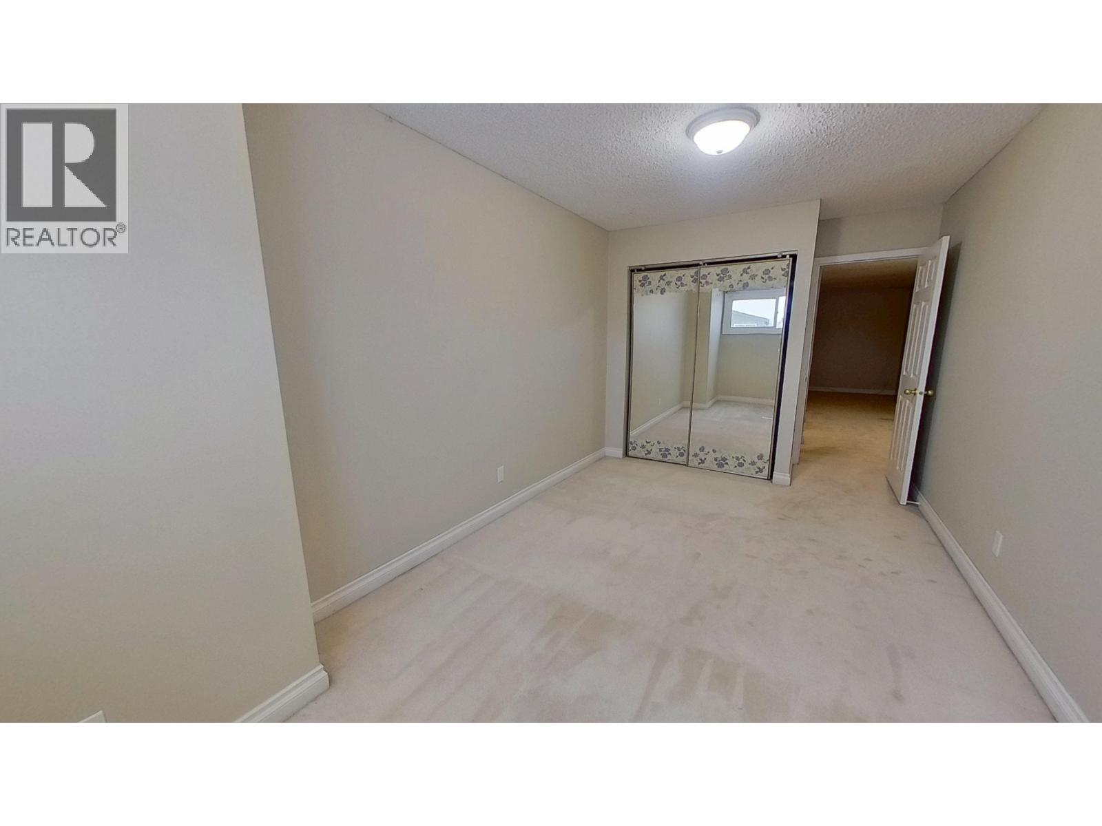 10830 102 Street, Fort St. John, BC - Indoor Photo Showing Other Room