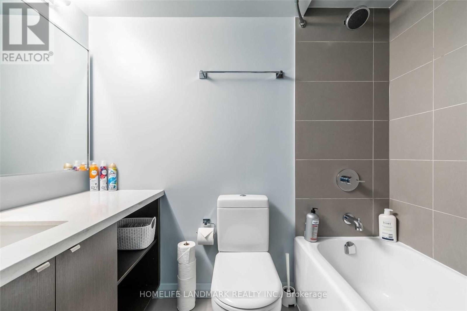 1911 - 155 Yorkville Avenue, Toronto, ON - Indoor Photo Showing Bathroom