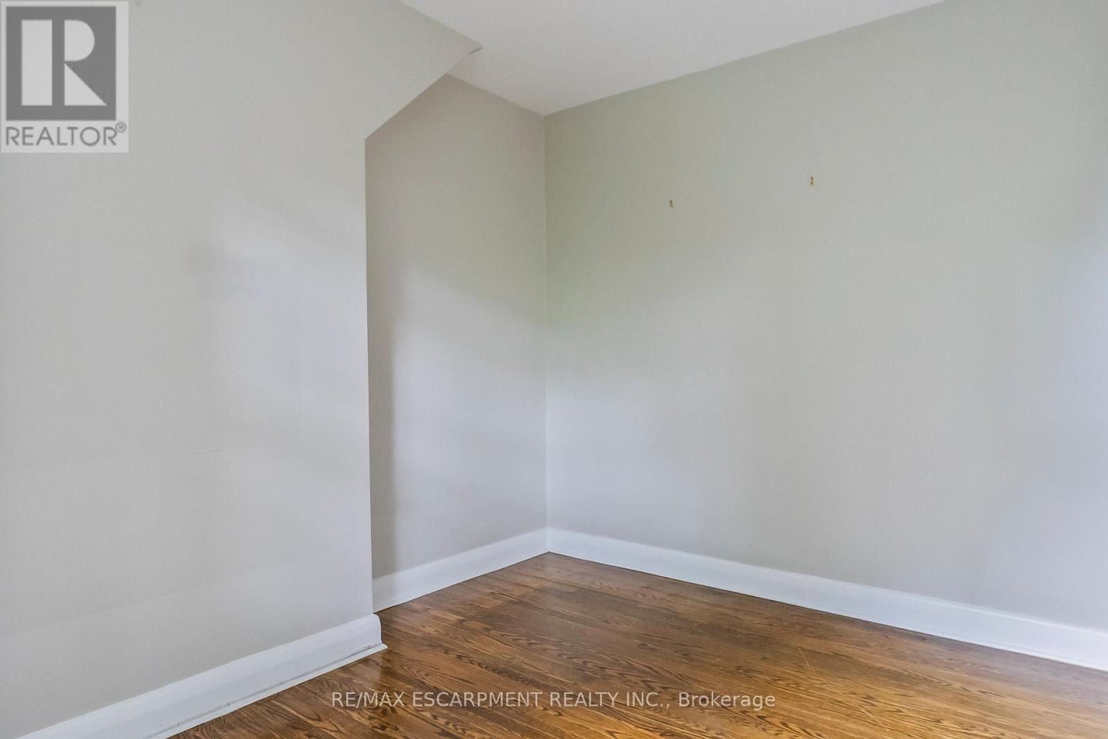 330 Poplar Drive, Oakville, ON - Indoor Photo Showing Other Room