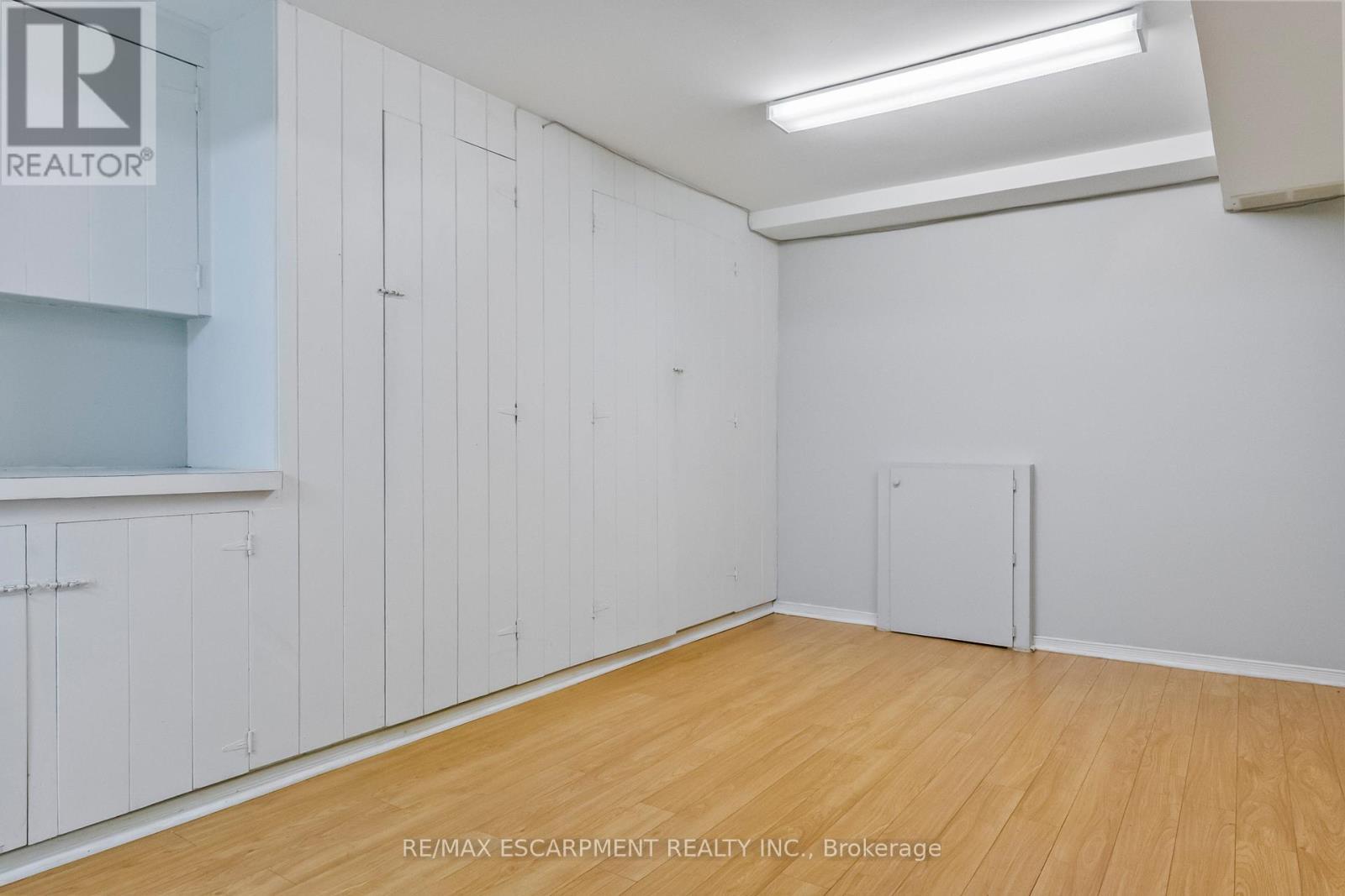 330 Poplar Drive, Oakville, ON - Indoor Photo Showing Other Room