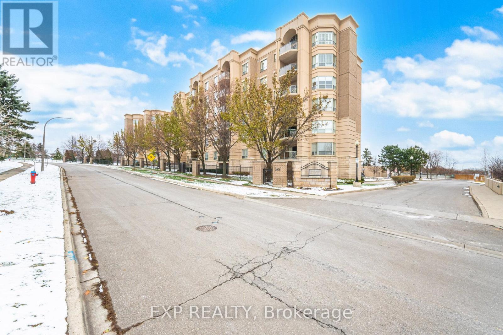 619 - 2075 Amherst Heights Drive, Burlington, ON - Outdoor With Facade