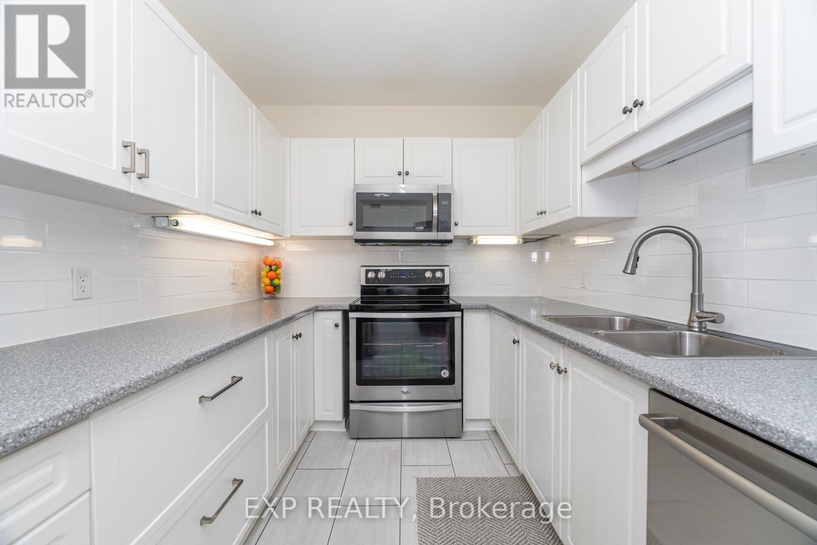 619 - 2075 Amherst Heights Drive, Burlington, ON - Indoor Photo Showing Kitchen With Stainless Steel Kitchen With Double Sink