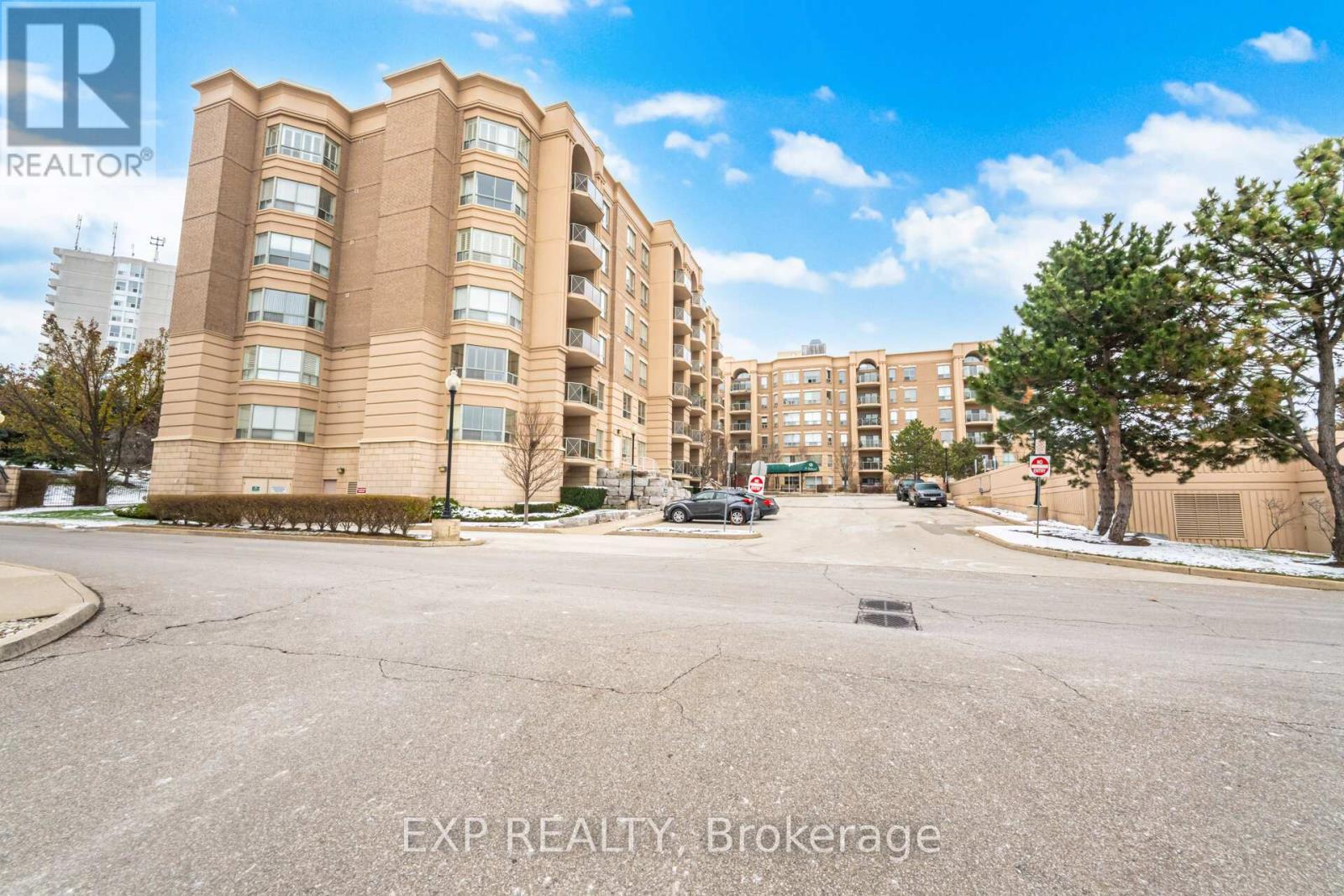 619 - 2075 Amherst Heights Drive, Burlington, ON - Outdoor With Facade