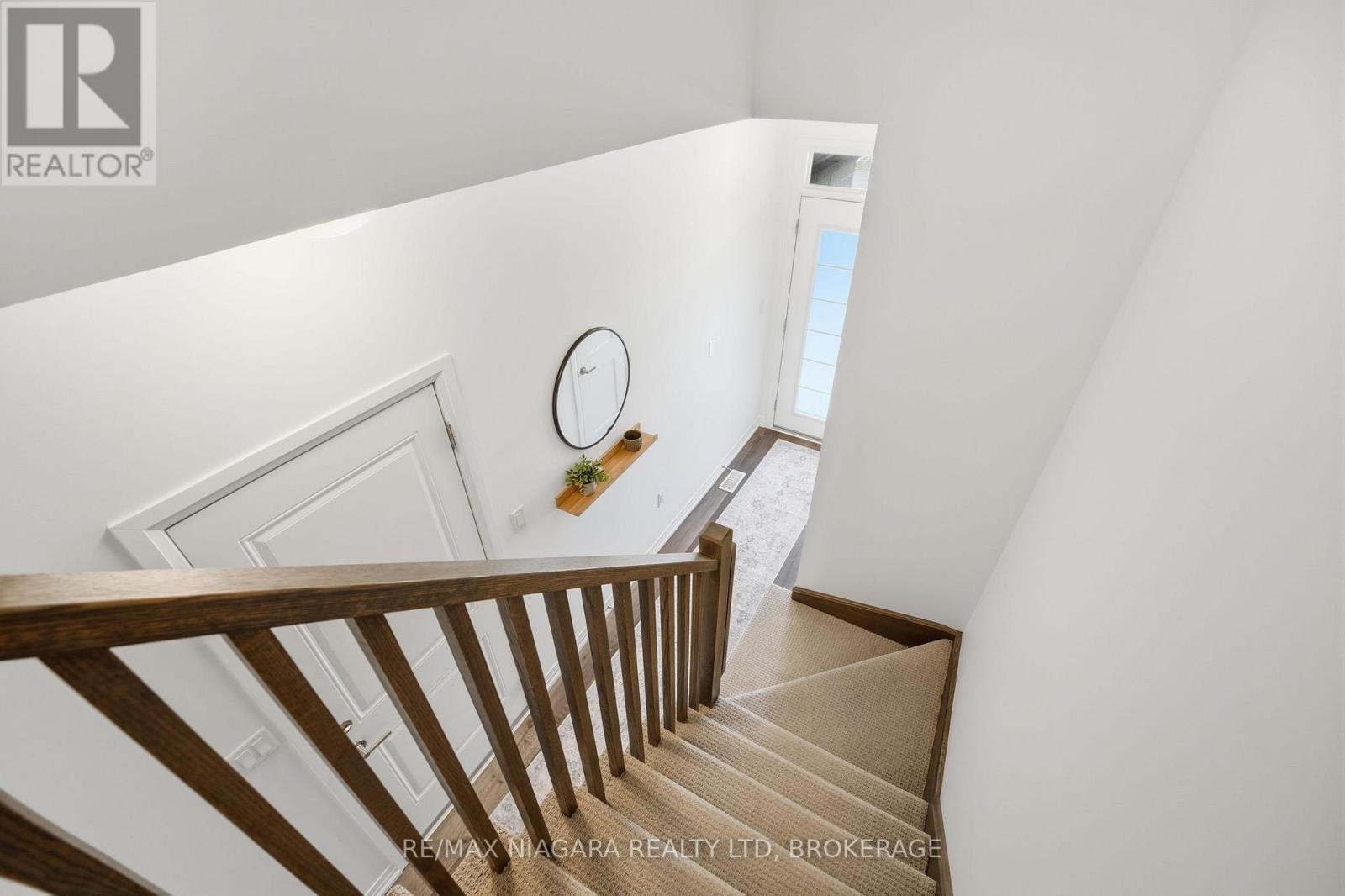 4004 Crown Street, Lincoln (Beamsville), ON - Indoor Photo Showing Other Room