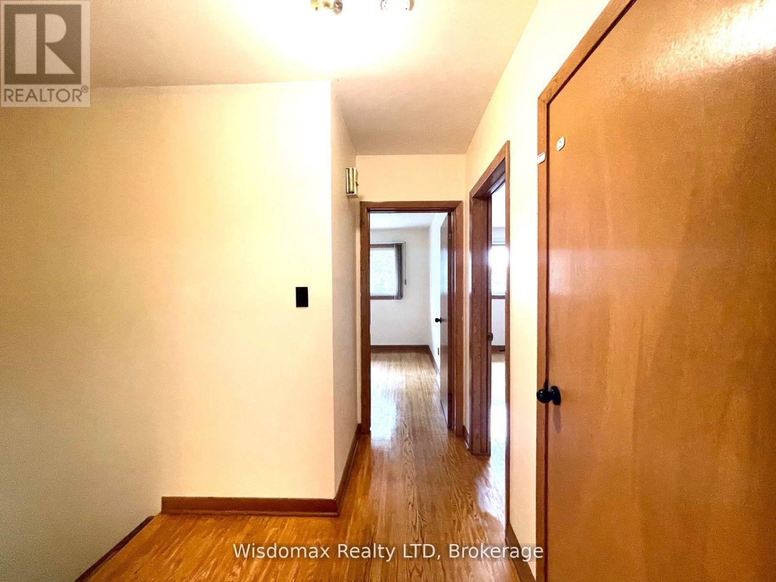110 Riverview Boulevard, St. Catharines (Glendale/Glenridge), ON - Indoor Photo Showing Other Room