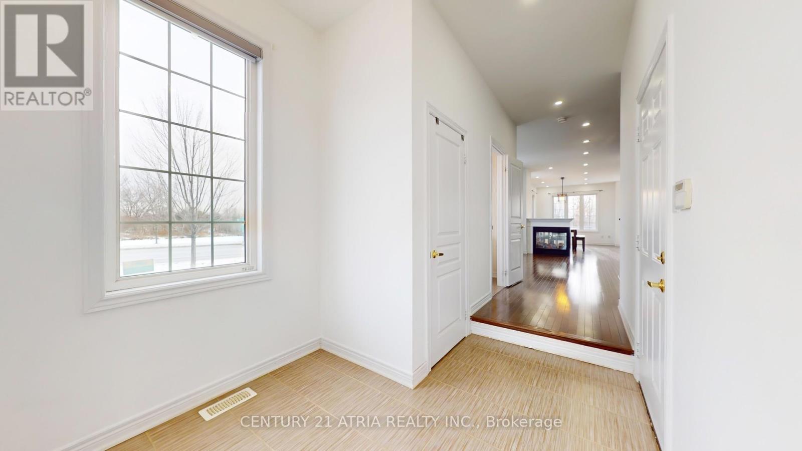 21 Gooseman Crescent, Markham, ON - Indoor Photo Showing Other Room