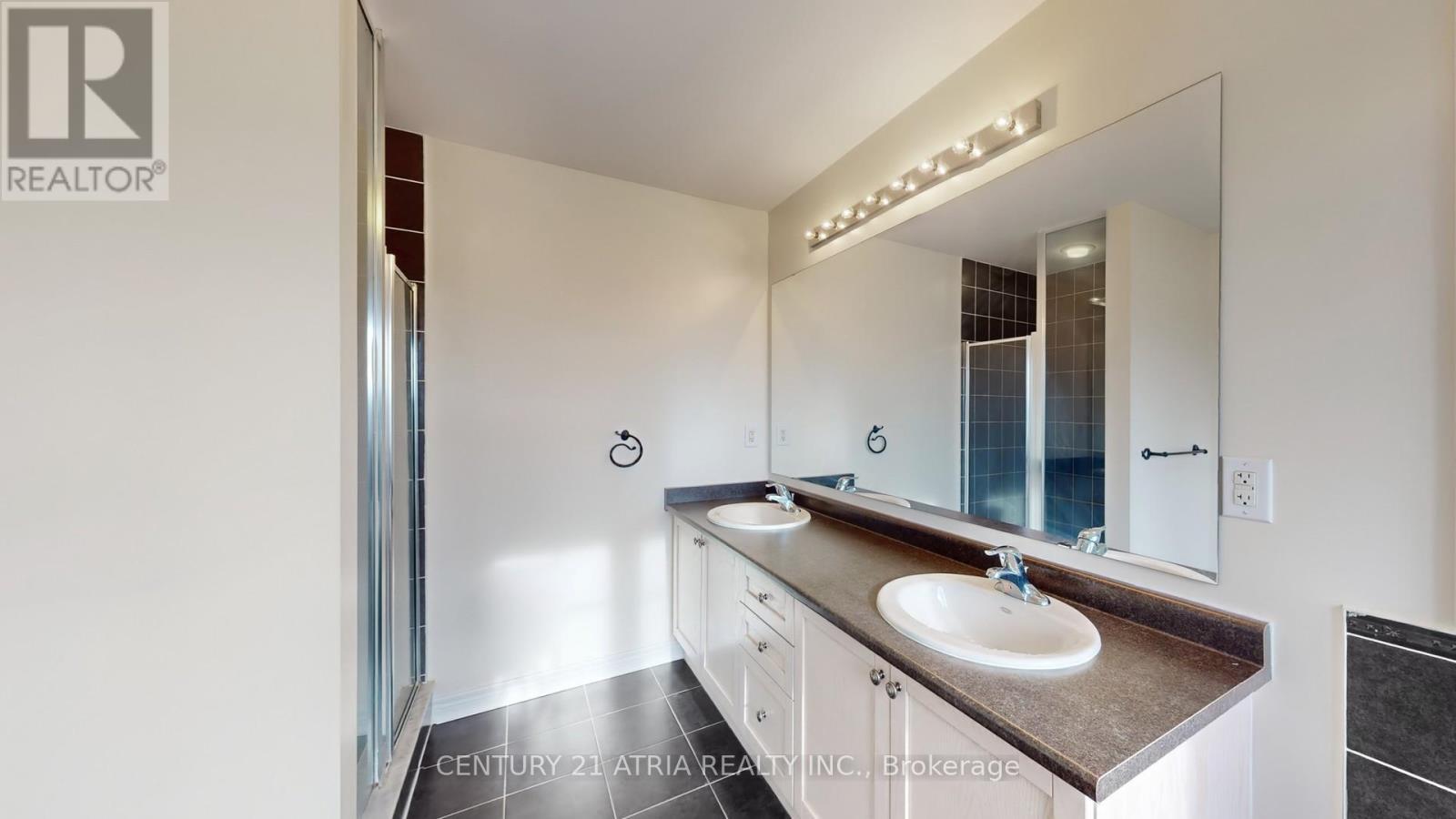 21 Gooseman Crescent, Markham, ON - Indoor Photo Showing Bathroom