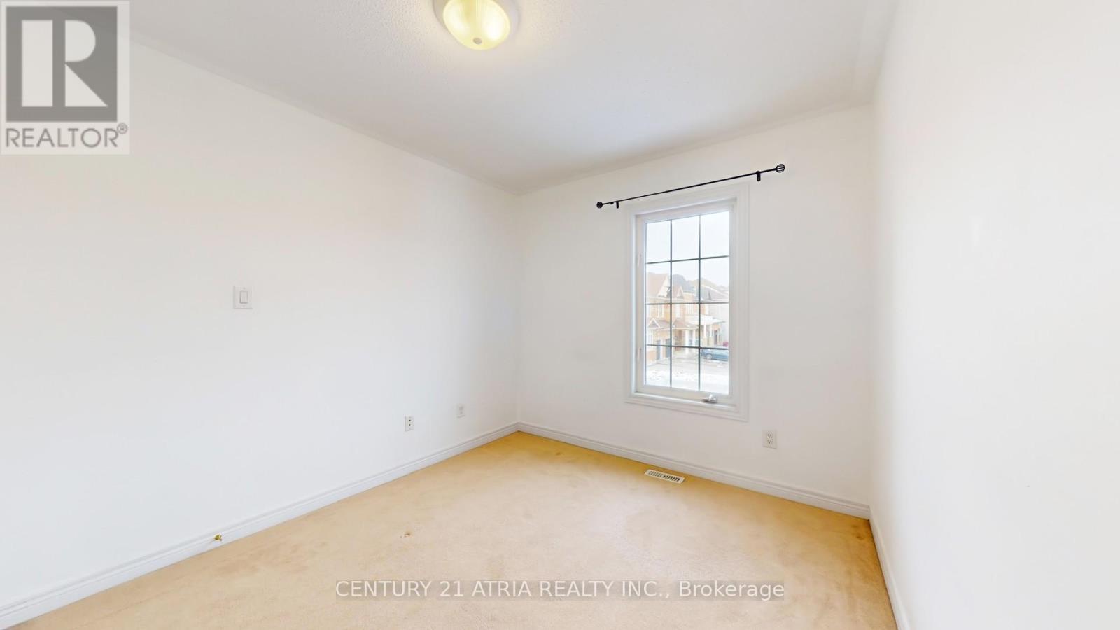 21 Gooseman Crescent, Markham, ON - Indoor Photo Showing Other Room