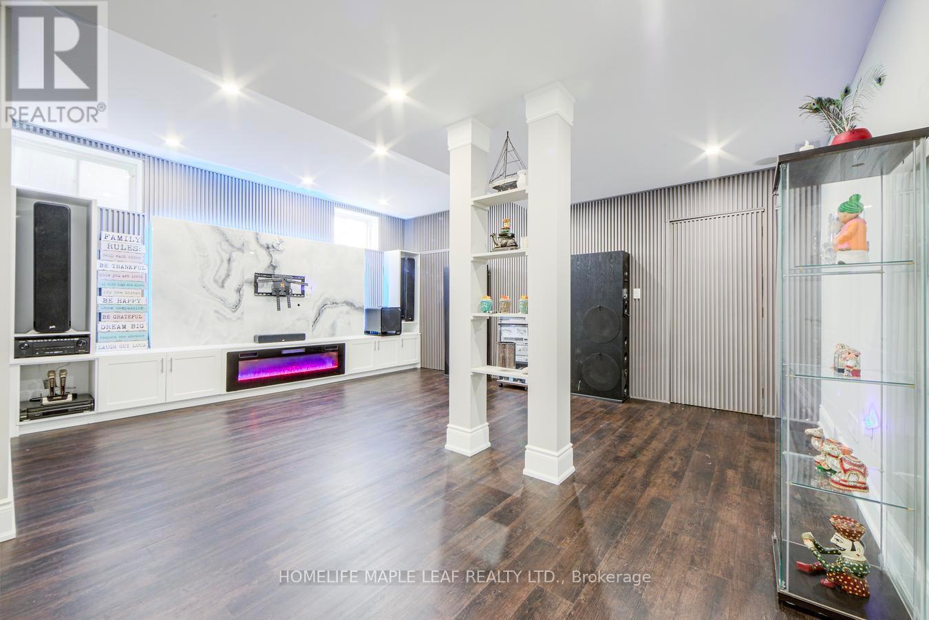 42 Foothills Crescent, Brampton, ON - Indoor