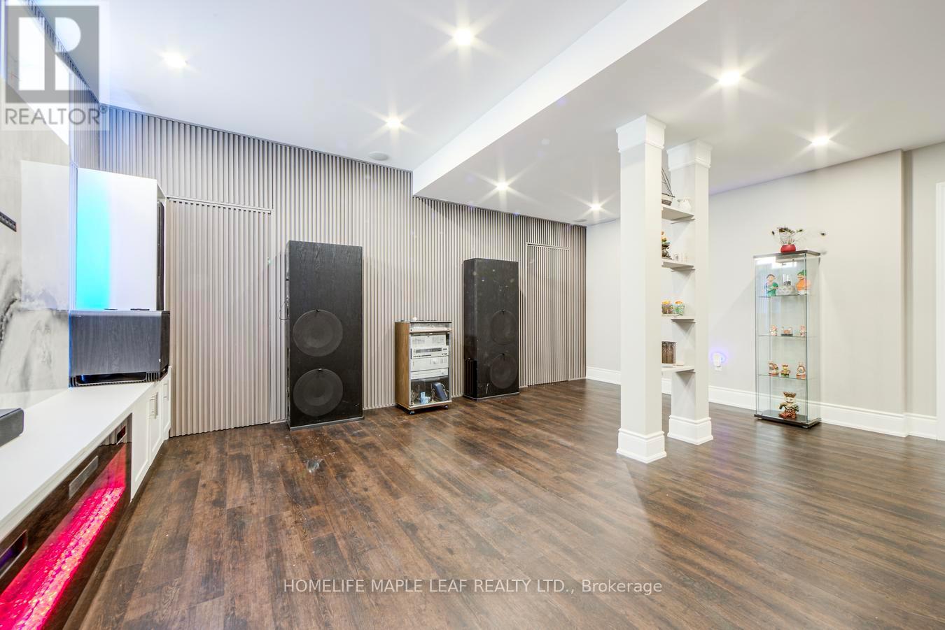 42 Foothills Crescent, Brampton, ON - Indoor