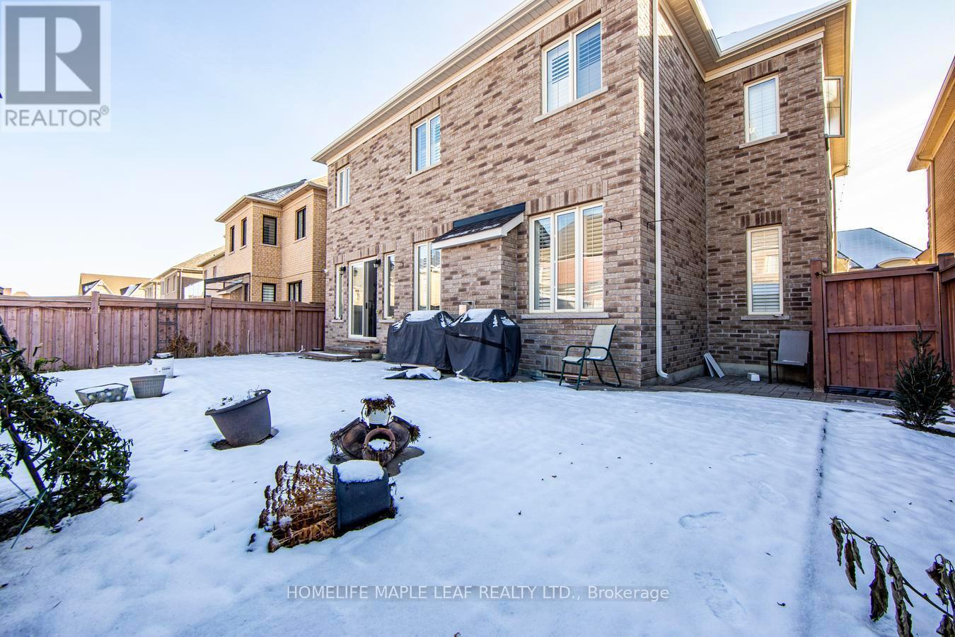 42 Foothills Crescent, Brampton, ON - Outdoor
