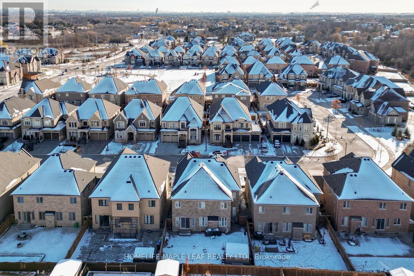 42 Foothills Crescent, Brampton, ON - Outdoor