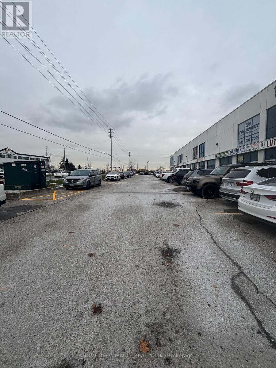 6 - 1322 Khalsa Drive, Mississauga, ON