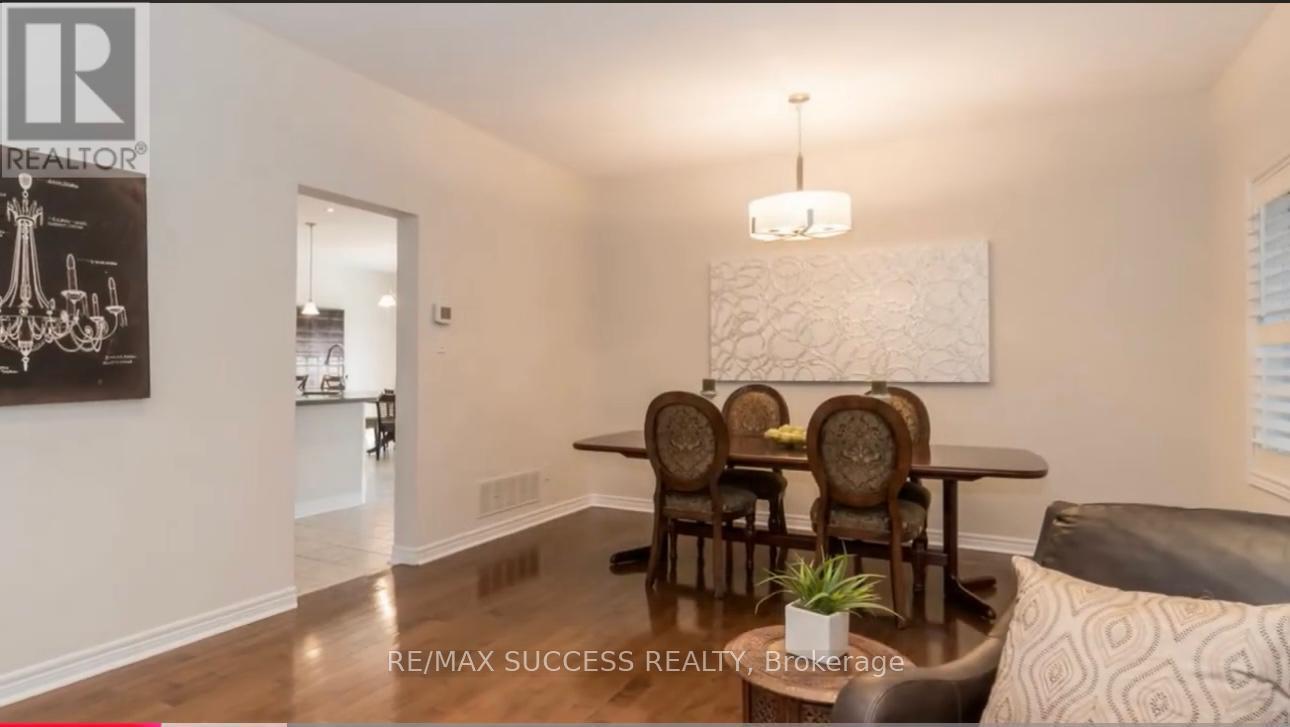 5847 Summerside Drive, Mississauga, ON - Indoor