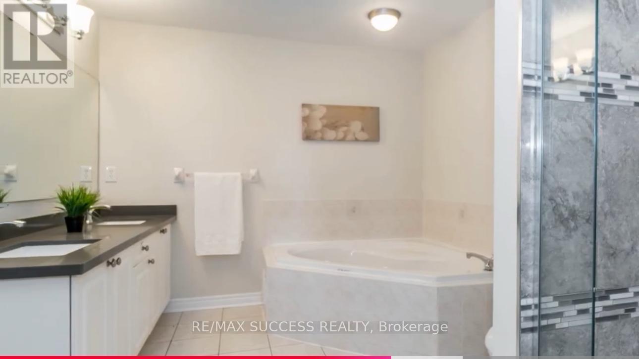 5847 Summerside Drive, Mississauga, ON - Indoor Photo Showing Bathroom