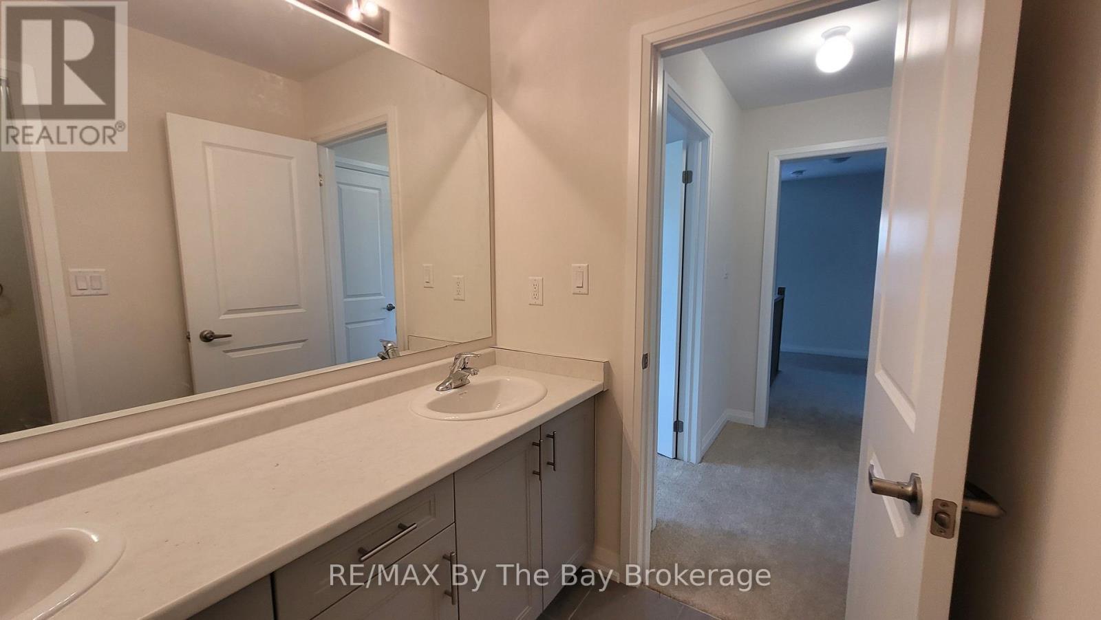 65 Federica Crescent, Wasaga Beach, ON - Indoor Photo Showing Bathroom