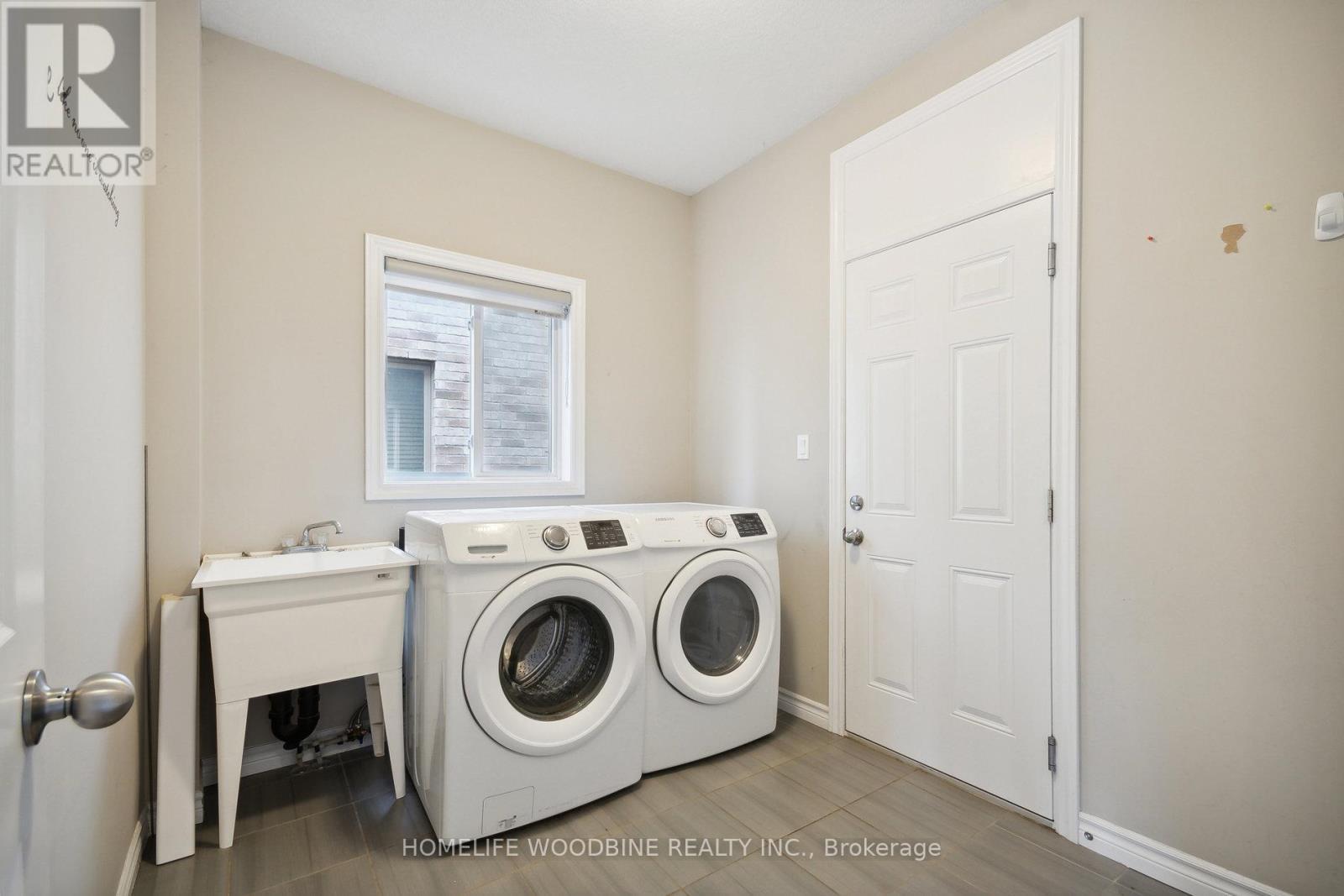 2823 Asima Drive, London South, ON - Indoor Photo Showing Laundry Room