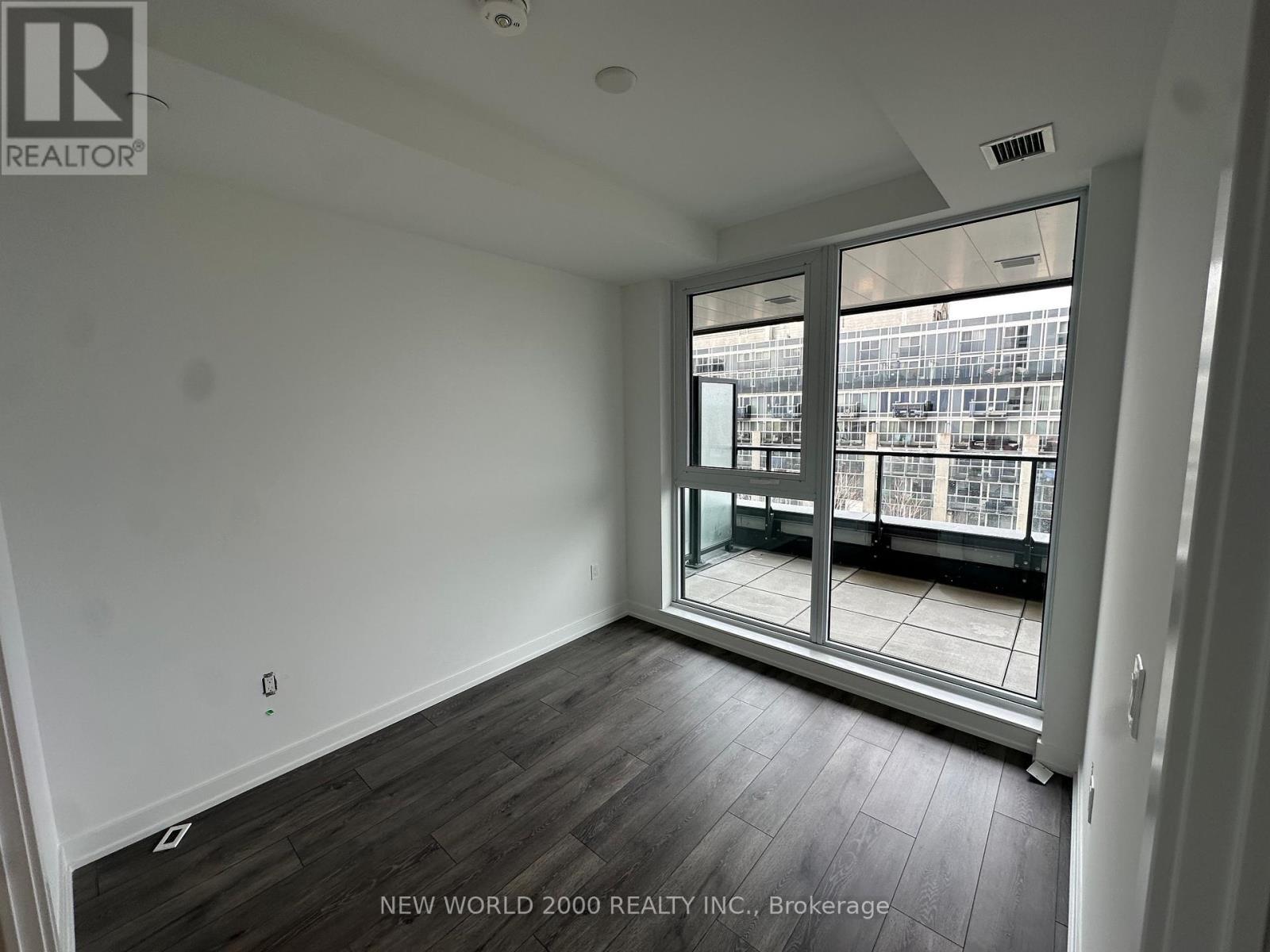 629 - 1007 The Queensway, Toronto, ON - Indoor Photo Showing Other Room