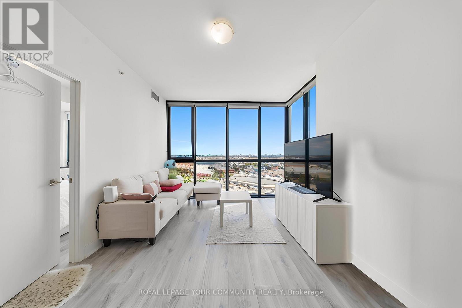 Virtually staged - 1101 - 2908 Highway 7 Road, Vaughan, ON - Indoor