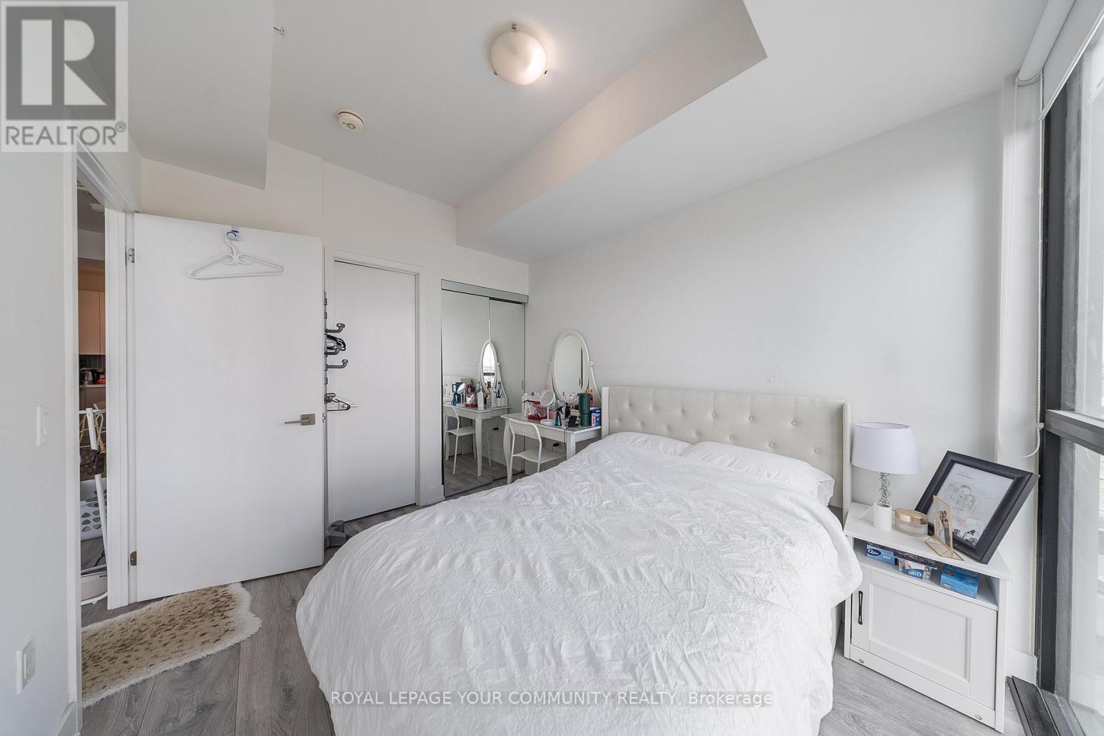 1101 - 2908 Highway 7 Road, Vaughan, ON - Indoor Photo Showing Bedroom